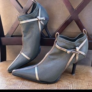 Donald J Pliner Pointy toe ankle boots
